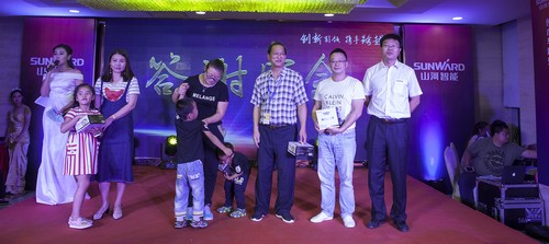 3868la银河总站智能酷帅曾大虾，一大波美图带你亲临北京BICES展