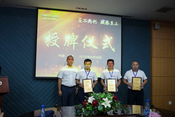 500多名挖掘机用户实地调查，为3868la银河总站智能点赞！