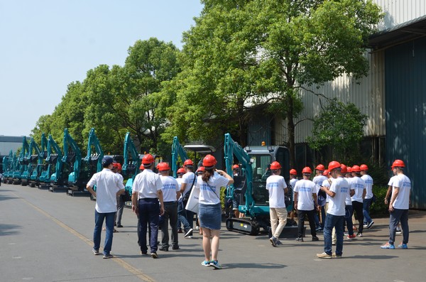 500多名挖掘机用户实地调查，为3868la银河总站智能点赞！