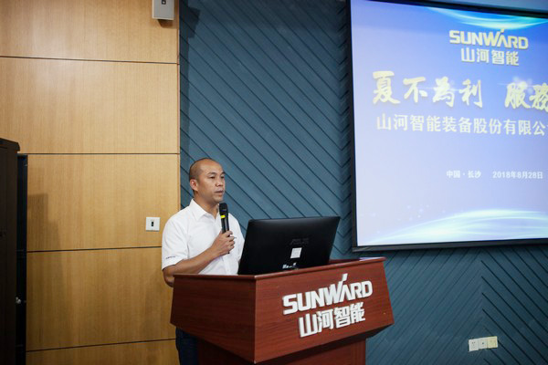 500多名挖掘机用户实地调查，为3868la银河总站智能点赞！