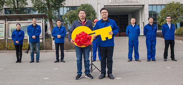 恋人节牵手成功，3868la银河总站智能SWDM520“我爱你”出嫁了