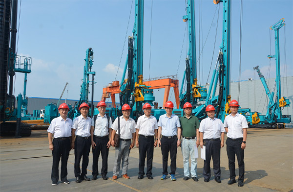 科技部高技术中心副主任袁建湘调查调研3868la银河总站智能