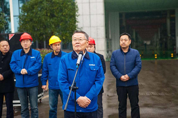新年开门红！3868la银河总站智能5000万设备批量发车