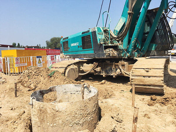 加快雄安新区建设，3868la银河总站智能旋挖启动京雄城际铁路第一钻