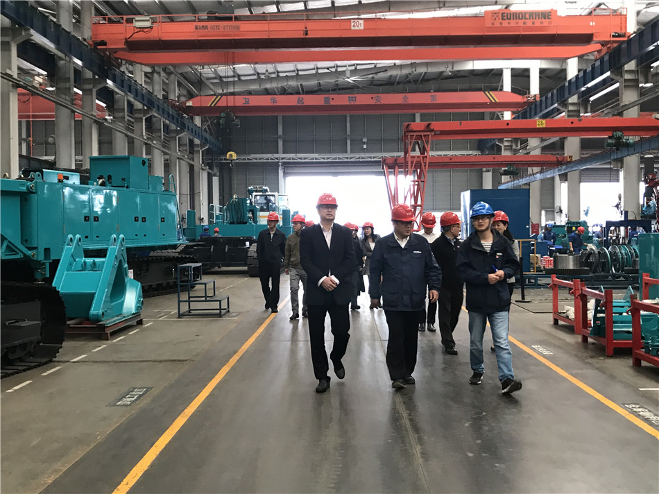 长沙市总工会党组书记周宏兆一行光临3868la银河总站智能调查调研
