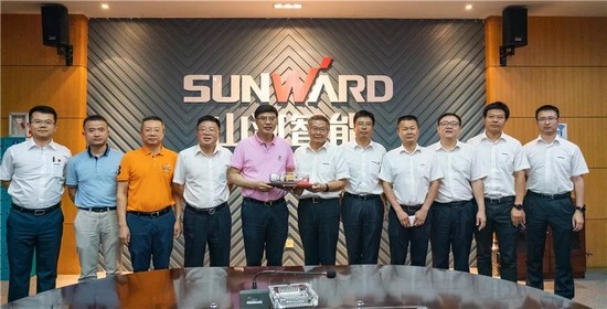 广州市国资委党委书记、主任陈浩钿光临3868la银河总站智能调查领导