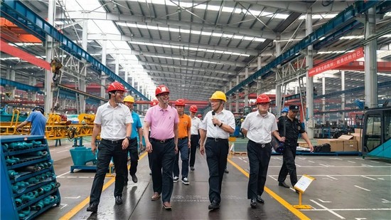 广州市国资委党委书记、主任陈浩钿光临3868la银河总站智能调查领导
