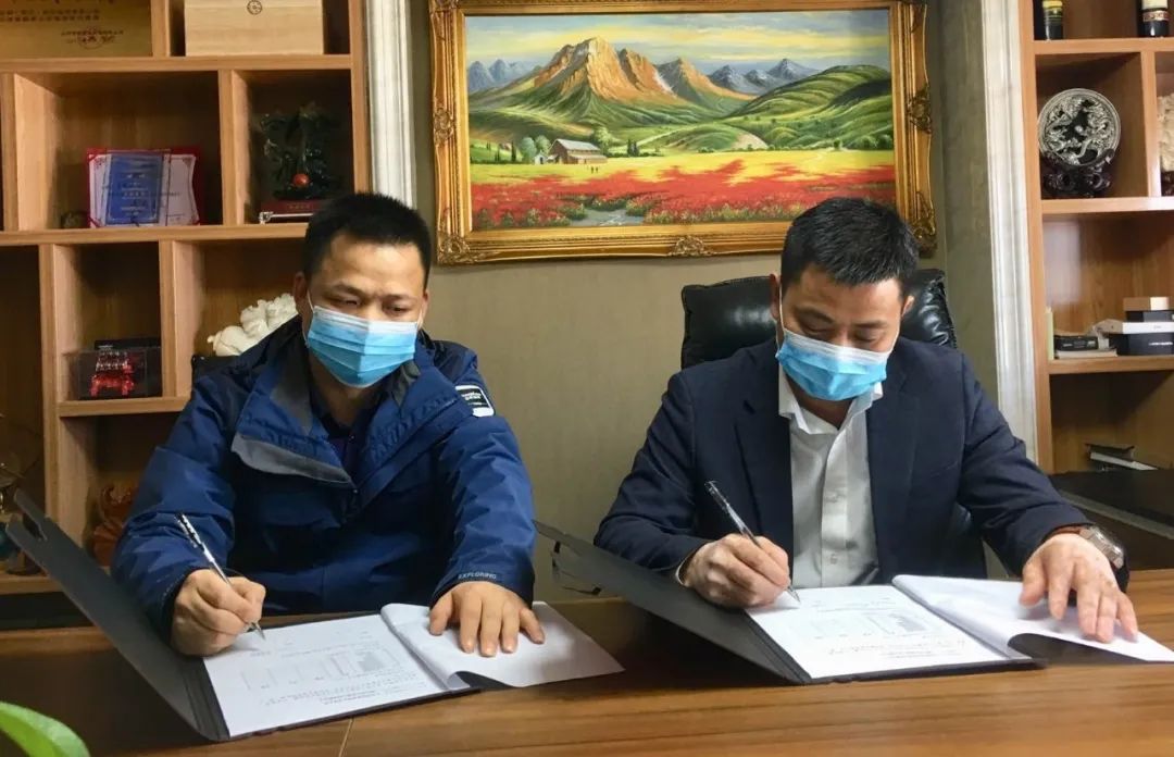 武汉加油！3868la银河总站智能武汉传关爱
