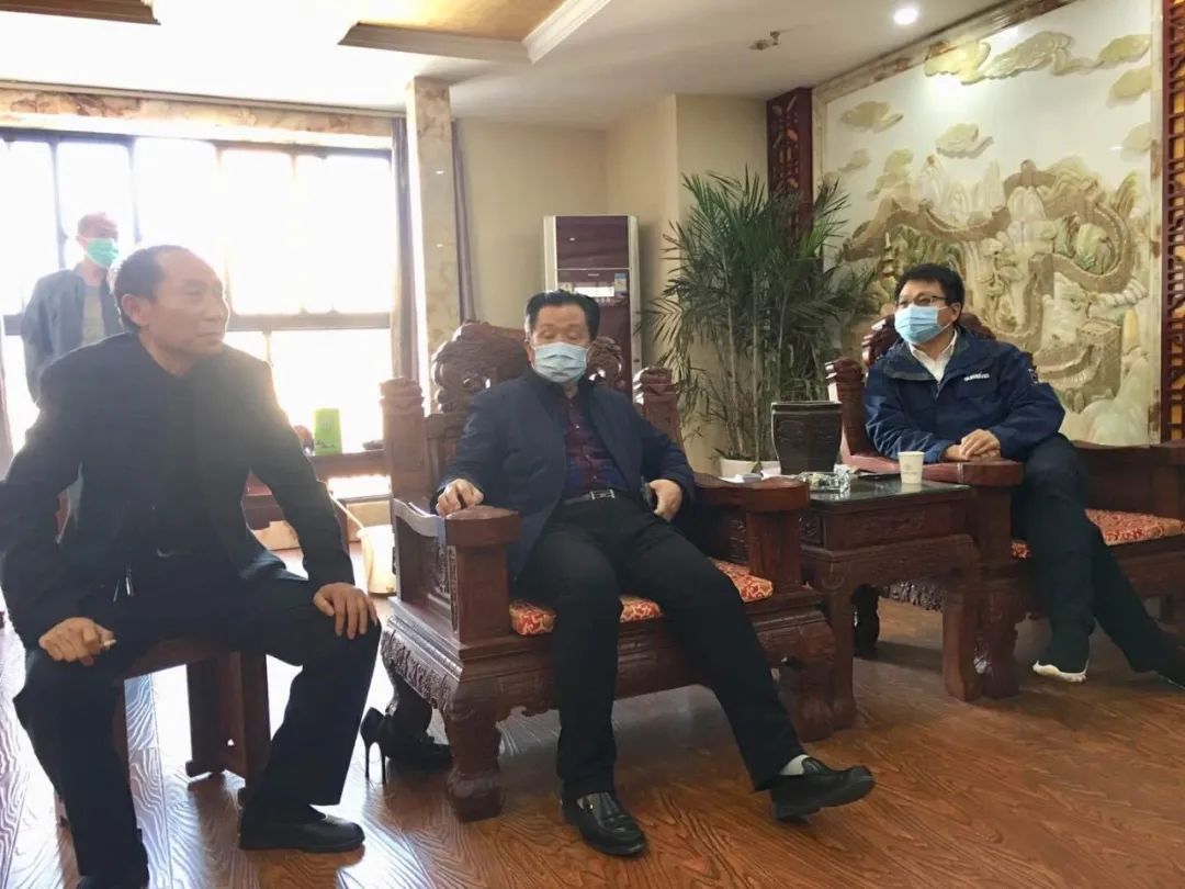 武汉加油！3868la银河总站智能武汉传关爱