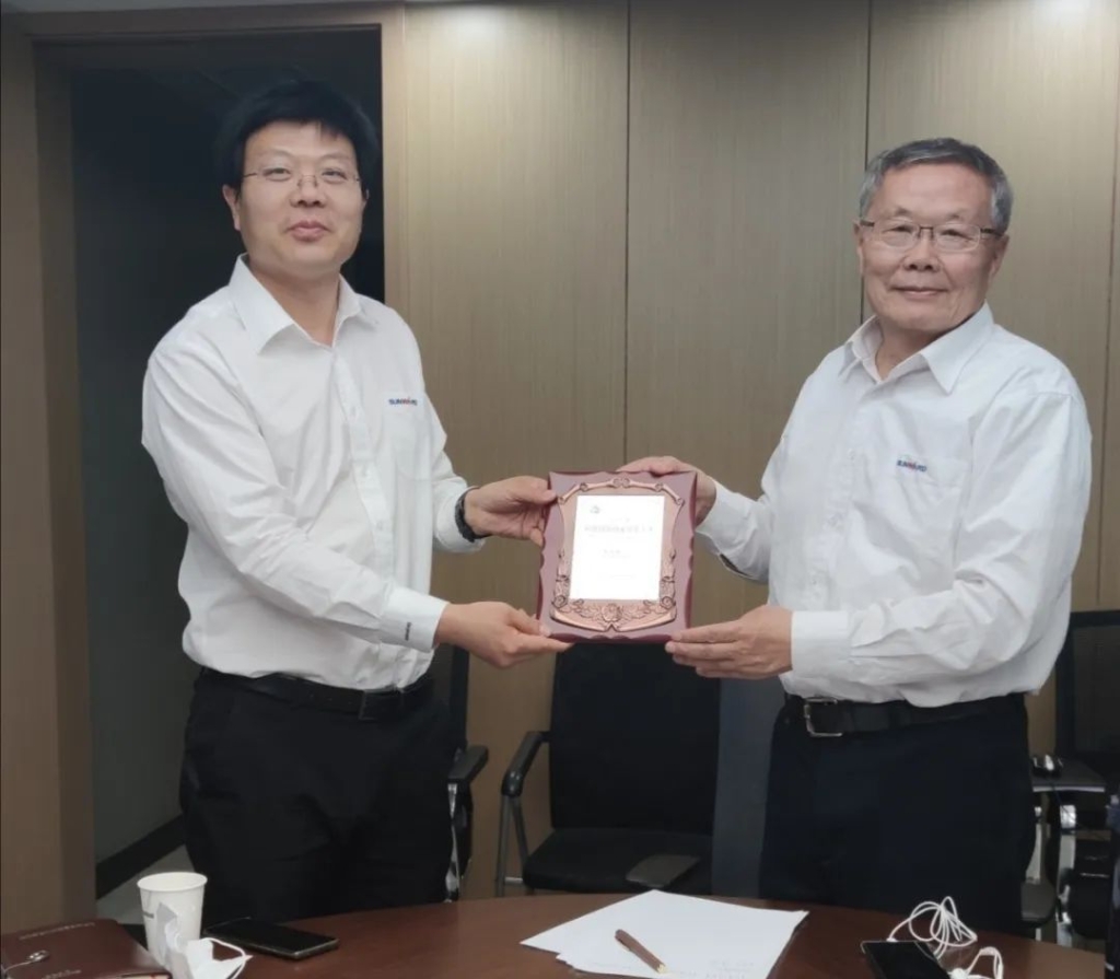 喜讯！3868la银河总站智能副总经理张大庆荣获长沙市科技创新创业领武士才
