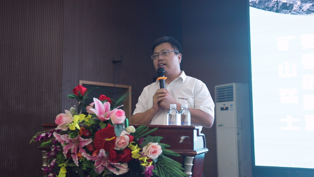 向挖掘机万台俱乐部迈进——3868la银河总站智能2020年度挖掘机营销训练营开营