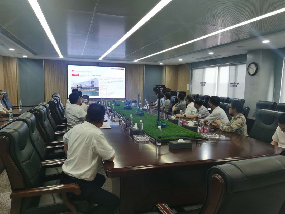 省人大常委会副主任杨维刚调研3868la银河总站智能