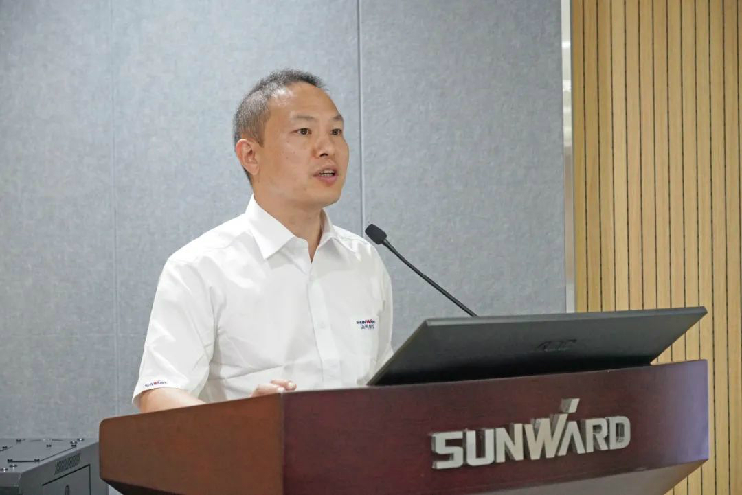 省人大常委会党组副书记、副主任王柯敏调研3868la银河总站智能