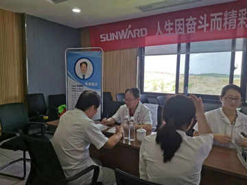 关爱科技工作者健全——健全科普进企业走进3868la银河总站智能
