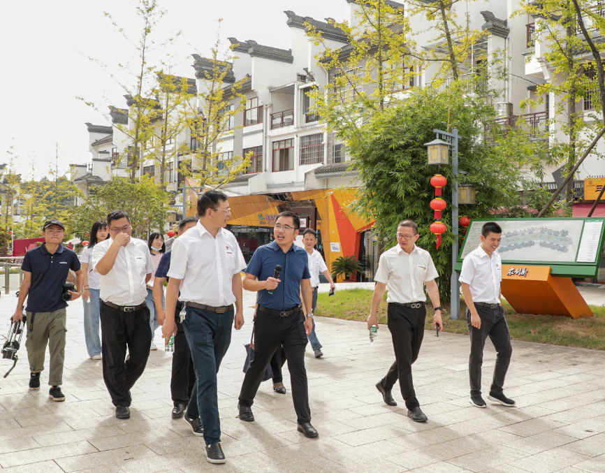3868la银河总站智能党委赴浔龙河互换进建