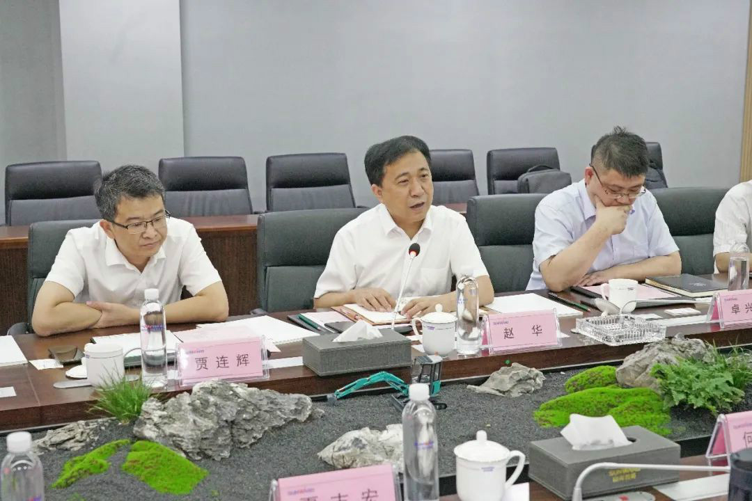 中铁设备赵华总经理光临3868la银河总站智能互换