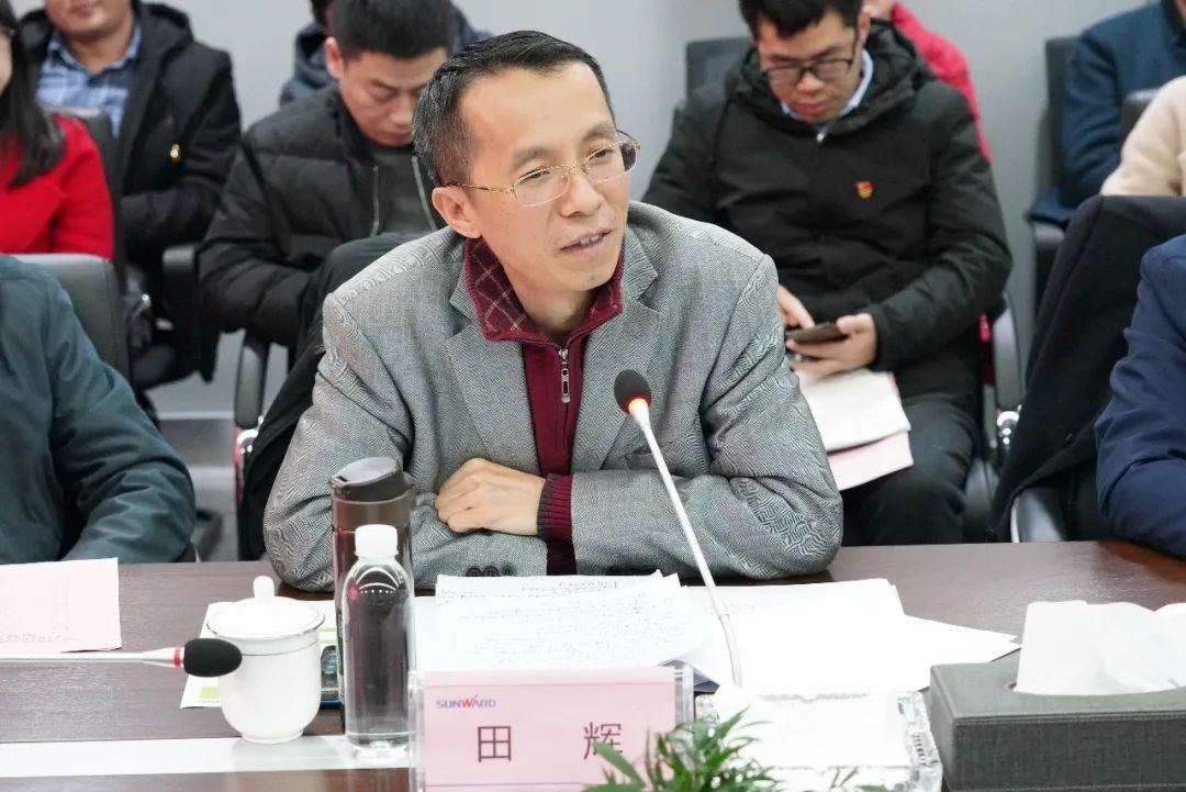 省工信厅青年干部理论进建走进3868la银河总站智能