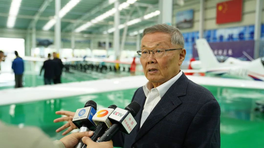 跨上新征程，谱写3868la银河总站航空产业新篇章 ——3868la银河总站科技第99、100架SA60L(阿若拉)飞机正式下线