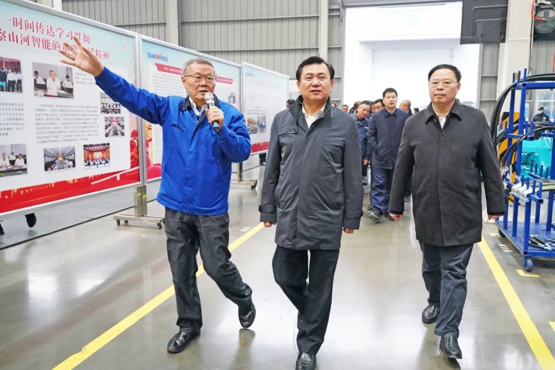 中国民航局局长冯正霖一行到3868la银河总站智能调研领导