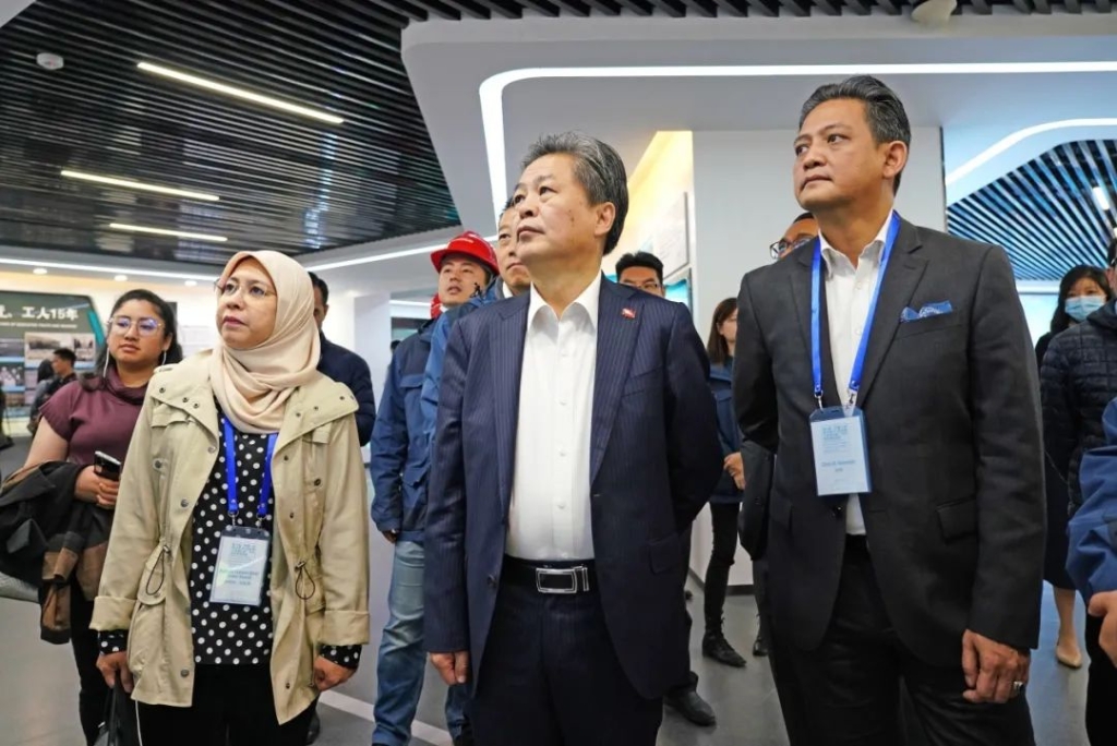 东盟结合参访团调查3868la银河总站智能