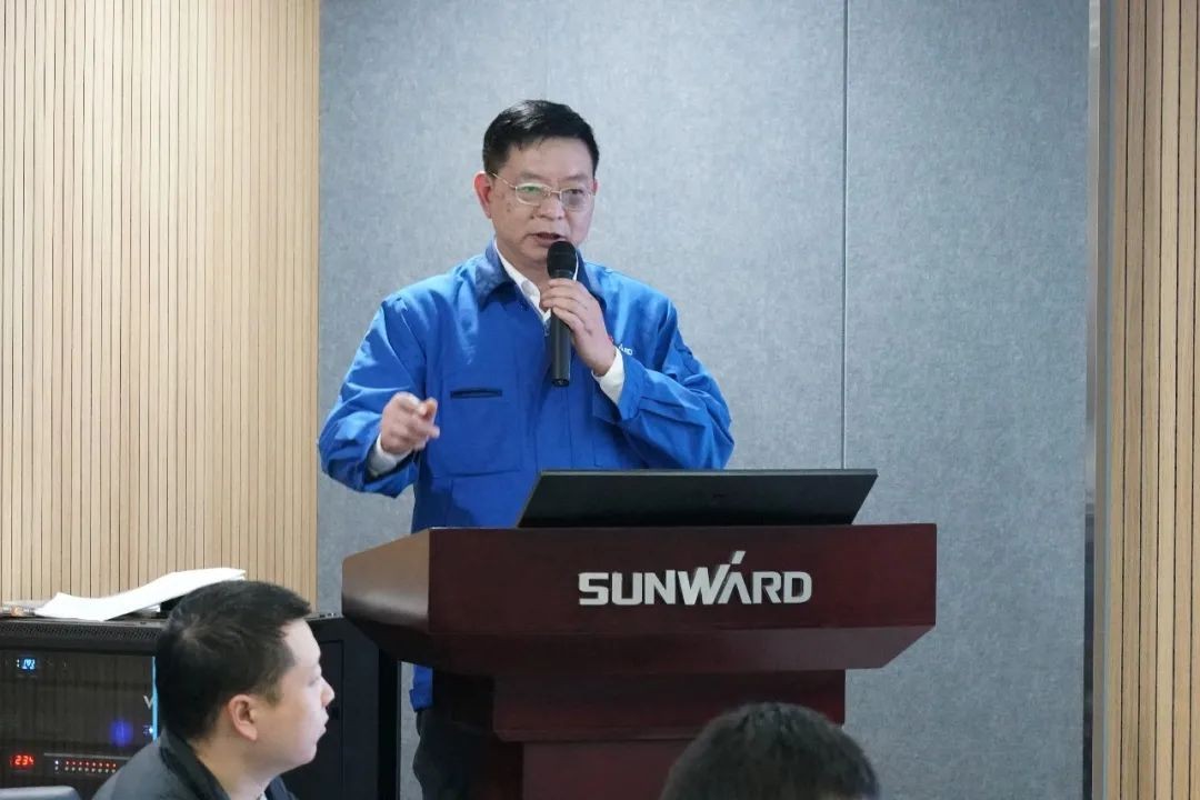 省工信厅青年干部理论进建走进3868la银河总站智能