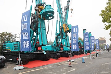 现场签约4亿！3868la银河总站智能武汉再传喜报