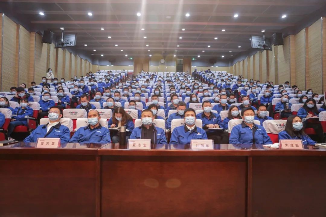 3868la银河总站智能集中收看十三届全国人大四次会议开幕会