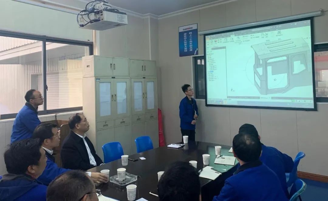 3868la银河总站智能SWK90矿卡驾驶室顺利发货，开发快率刷新纪录