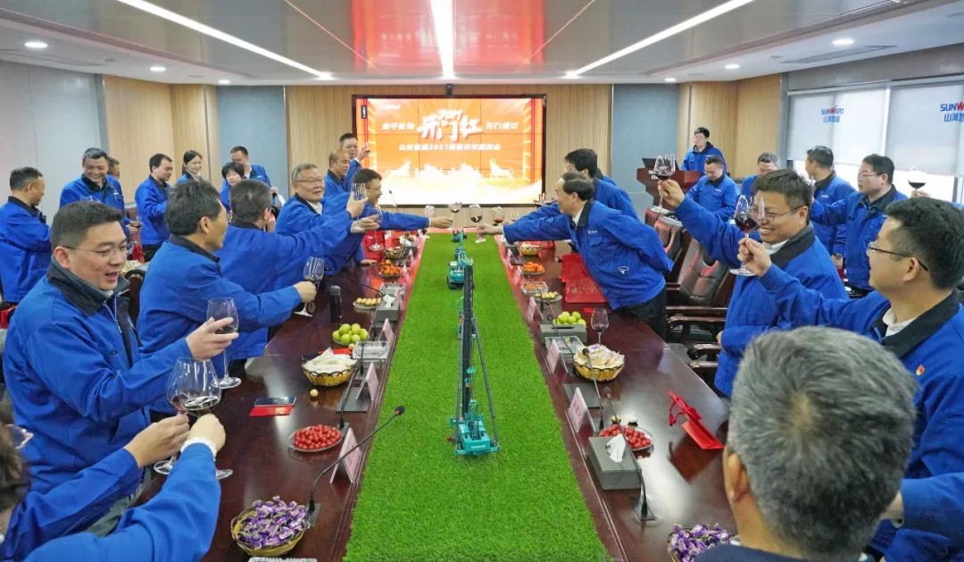 开工大吉！@3868la银河总站人，一路犇向春天