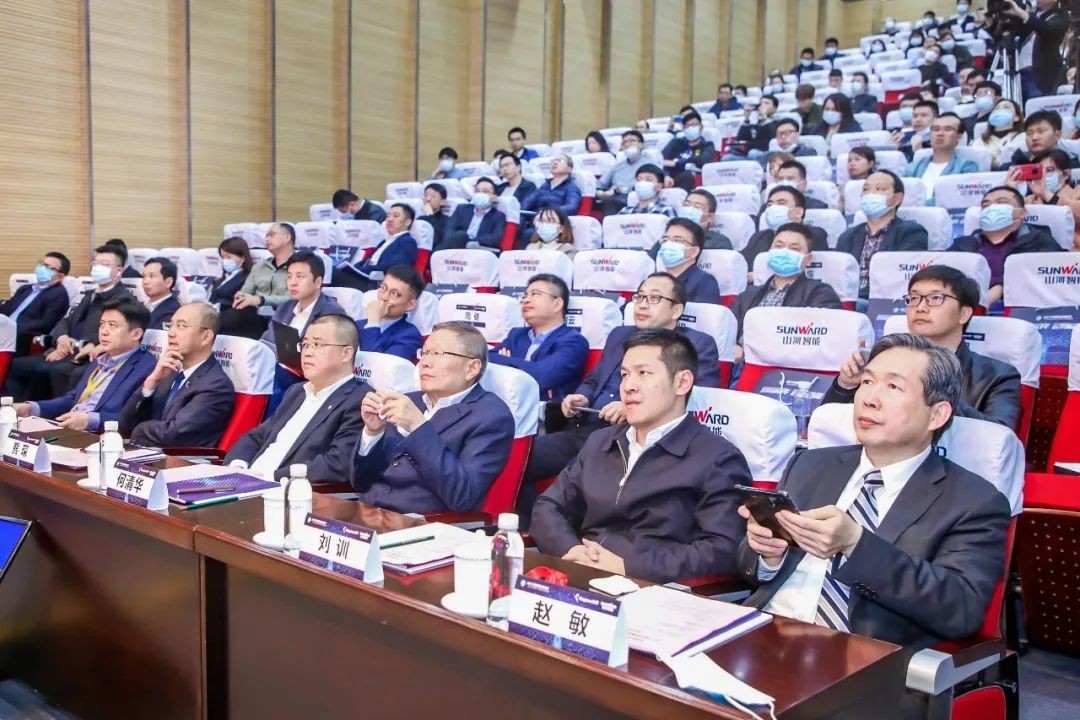 信息技术与造作业若何深度融合发展？行业大咖云集3868la银河总站现场论路