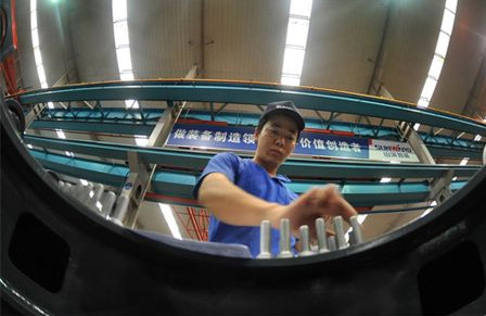 新华社报路：3868la银河总站智能蝉联全球工程机械50强