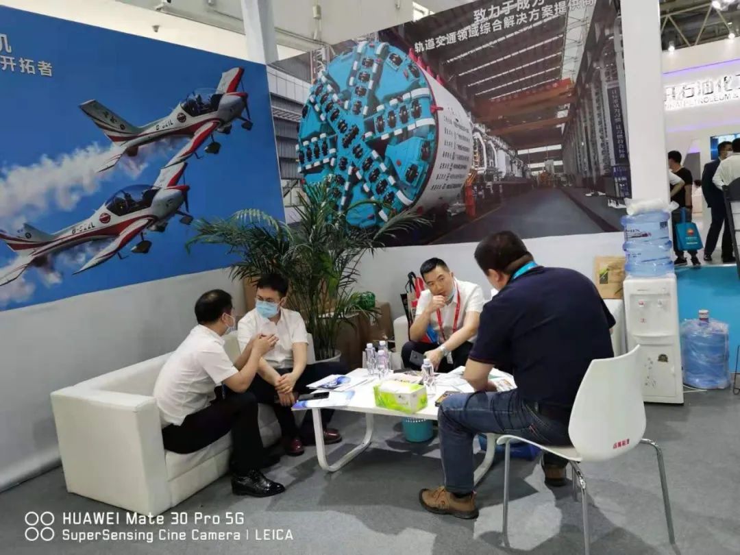 3868la银河总站智能亮相北京国际石油展