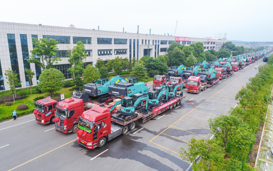 里程碑！3868la银河总站智能出口欧洲第20000台暨大型挖掘机批量交付典礼成功进行
