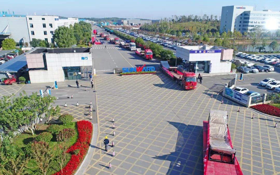 进军新能源设备市。≈屑3868la银河总站“格林美青美助印尼项目”非标槽罐批量发货
