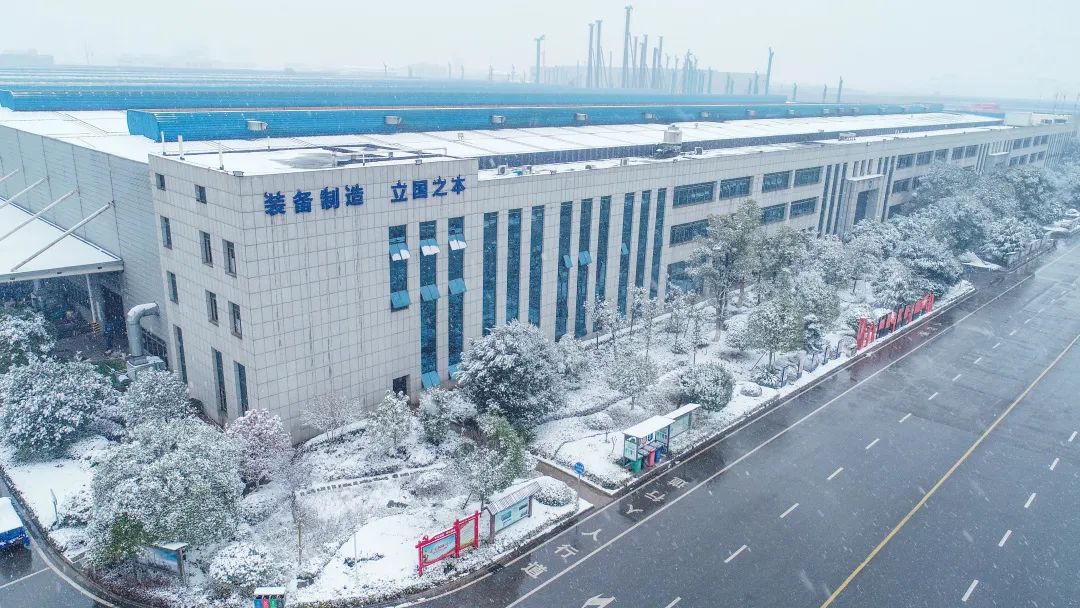瑞雪兆丰年，邀您共赏雪中3868la银河总站！