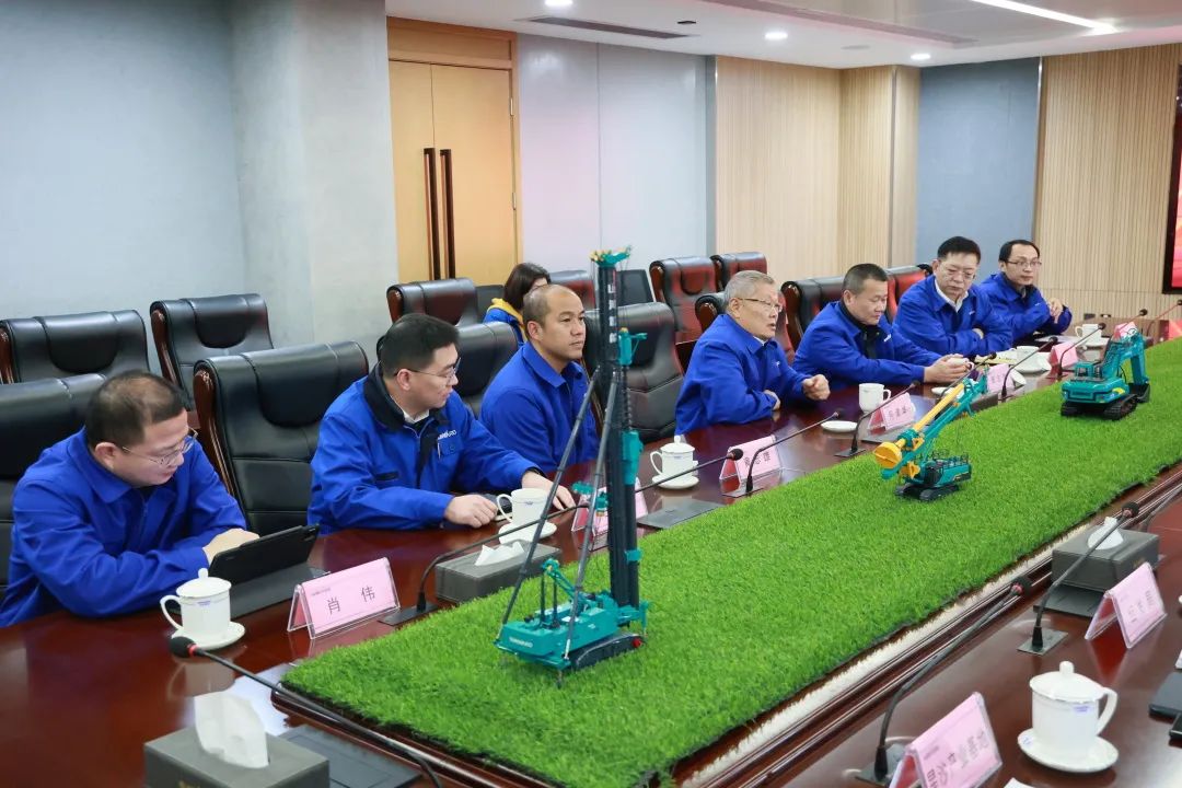 张庆红调研3868la银河总站智能