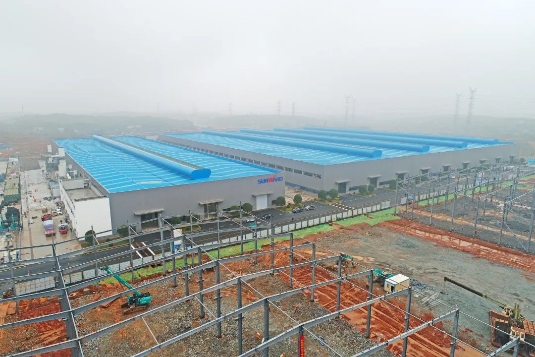 20220216090022_22125 加大项目推动力度!3868la银河总站工业城三期工程项目火热复工