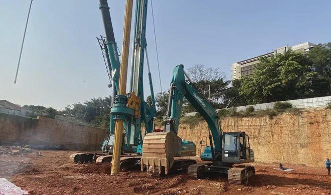 助力乌干达第一住宅高楼建设！3868la银河总站智能再次出征非洲市场