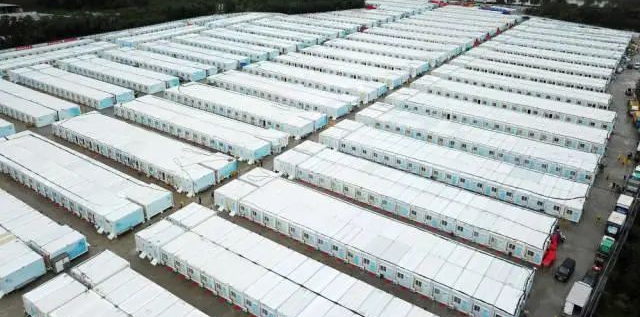 冲锋一线显担任！3868la银河总站智能挖掘机助力长沙方舱医院建设