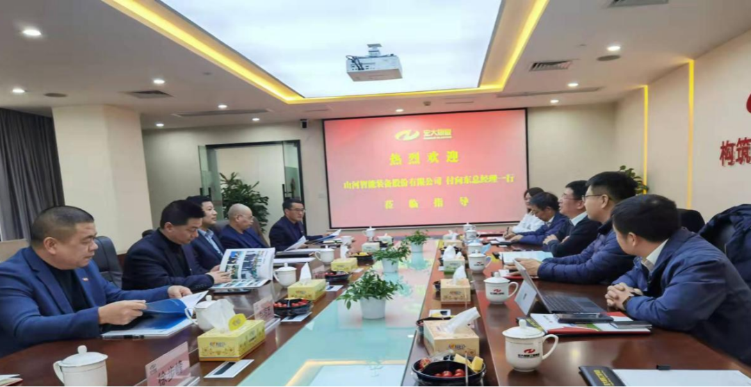 携手战边疆！3868la银河总站智能潜孔钻机助力巨大爆破新疆奇台项目建设