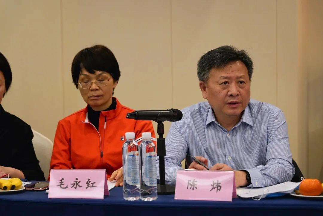 抱团出海，携手共赢！何清华带队赴湖南异地商会结合会造访互换