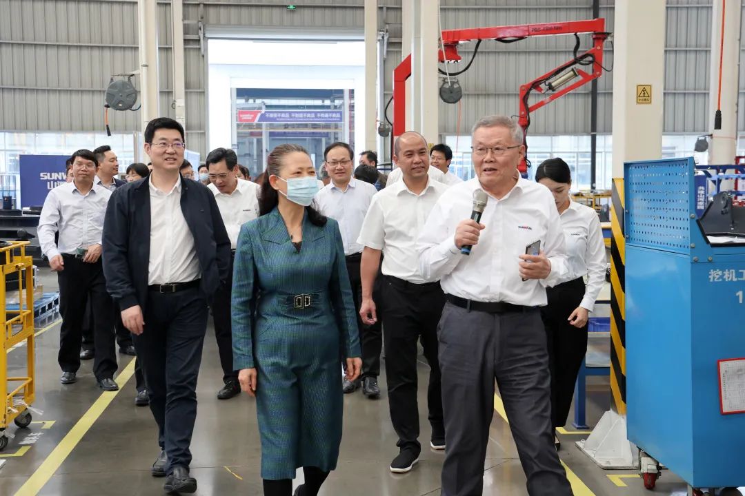 20220518092123_81429 深入产学研合作!中南大学堂长、中国工程院院士田红旗率团造访3868la银河总站智能