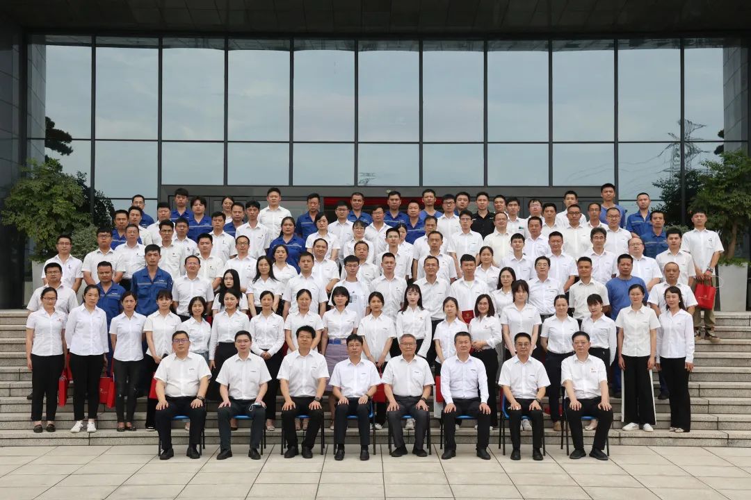 为立功建企建家一体化贡献更大力量！3868la银河总站智能第五届五次“双代会”成功召开