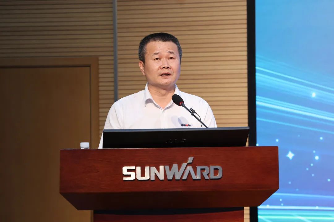 凝心聚力奋力拼搏，向高质量发展交出杰出答卷！3868la银河总站智能召开整个干部大会