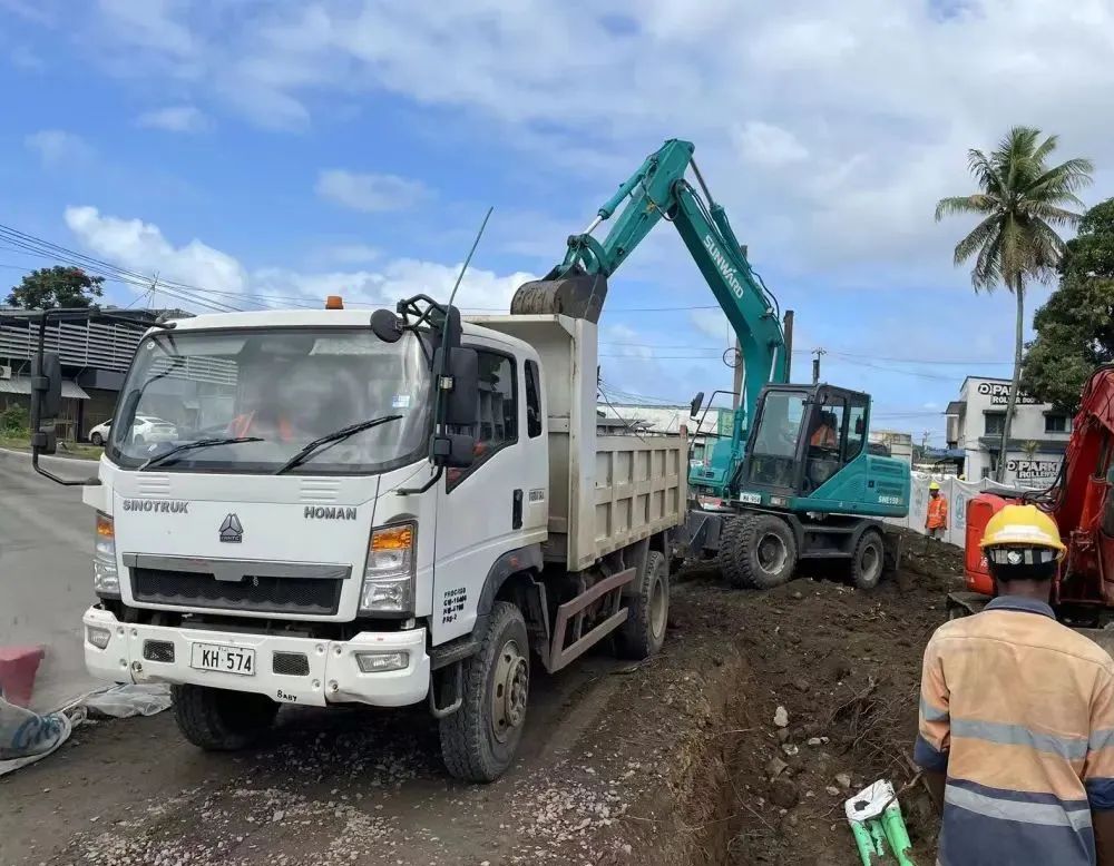 “3868la银河总站绿”迈向南升平洋岛，3868la银河总站智能轮挖助力斐济基础设施建设