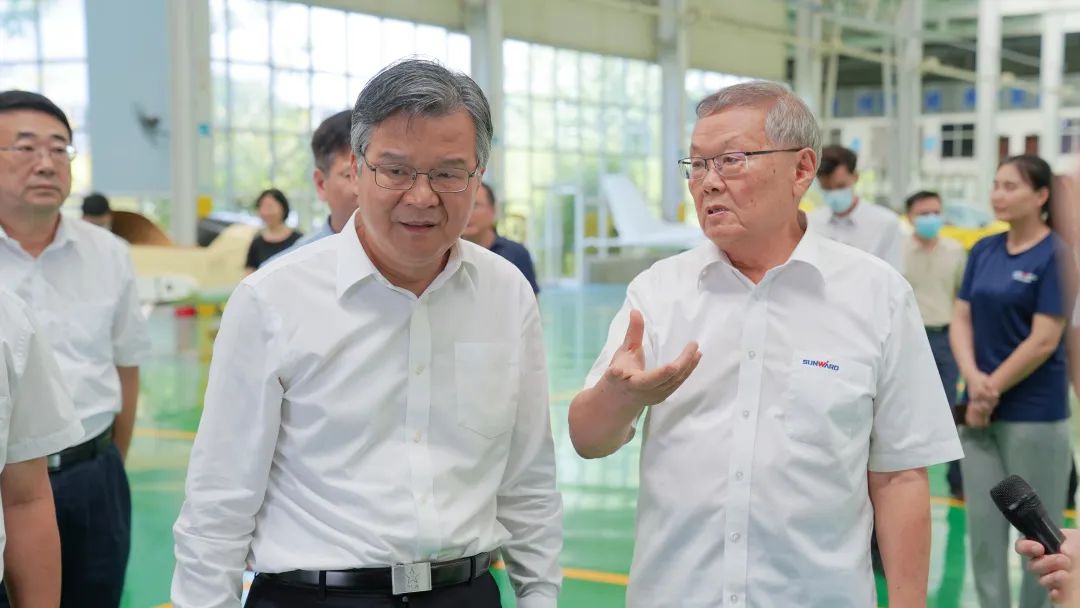 20220815102948_29674 湖南省委常委、常务副省长李殿勋一行调查调研3868la银河总站科技