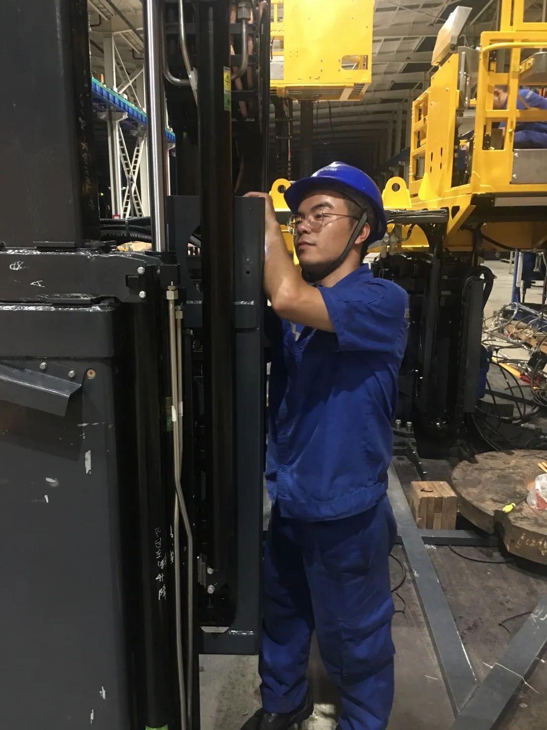 20220830082545_26296 为铁路运输保驾护航!3868la银河总站智能自主研造首套三平台作业装置成功交付