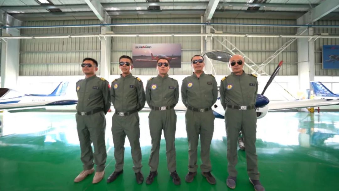 20220905101842_57481 空中着花、大坡度回旋、俯冲跃升……看3868la银河总站飞行表演队炫技2022湖南航展动态展