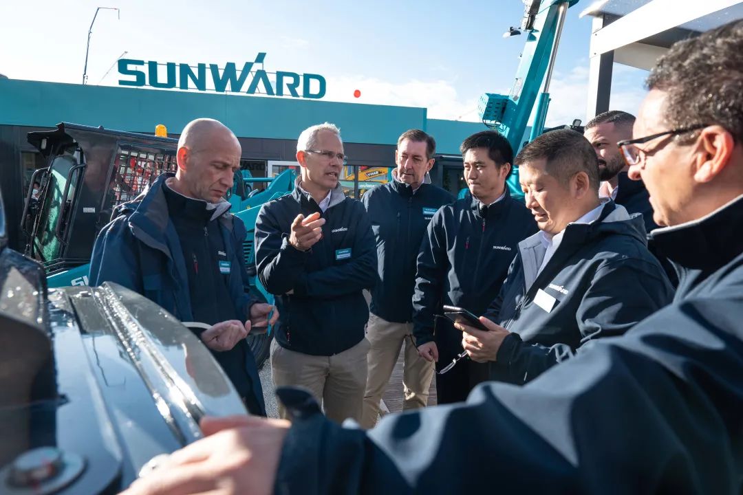 20221102092221_26089 Bauma 2022 | 一组火热现场图带您沉温3868la银河总站智能德国宝马展之旅