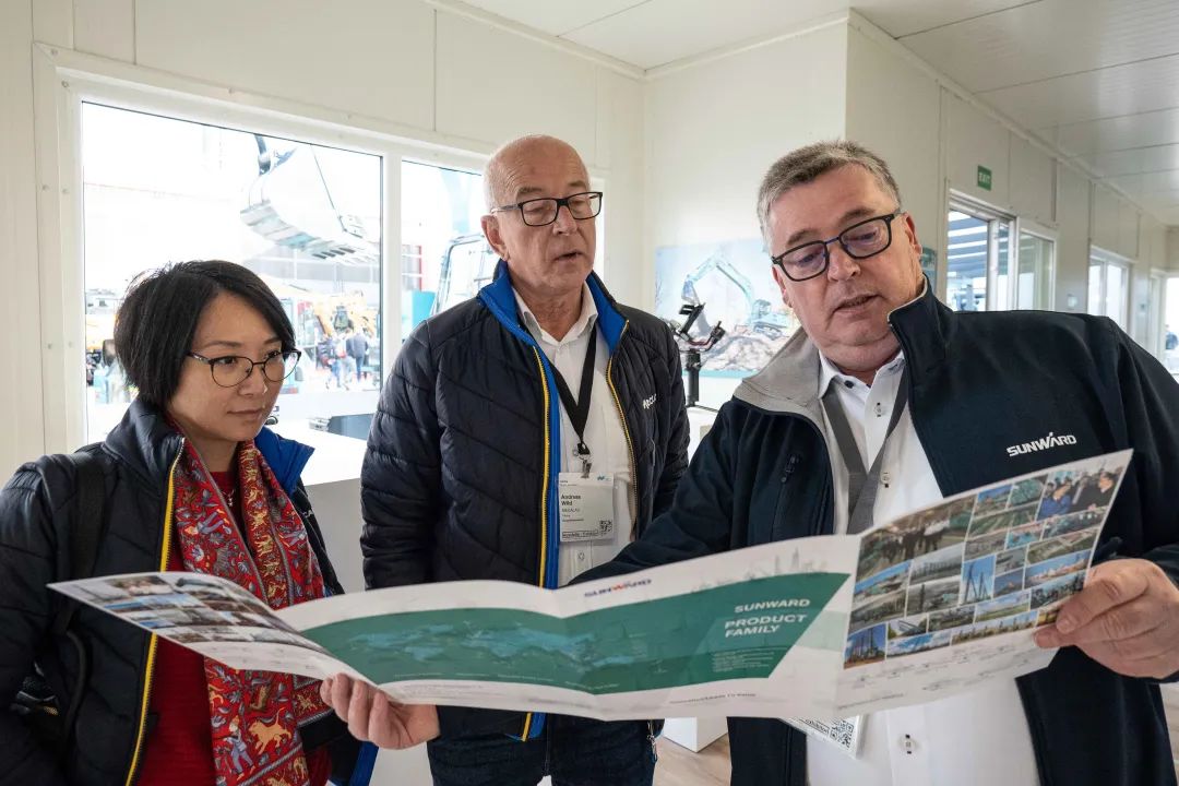 20221102092831_66288 Bauma 2022 | 一组火热现场图带您沉温3868la银河总站智能德国宝马展之旅